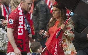 Vợ con Rooney tới Old Trafford từ biệt M.U?